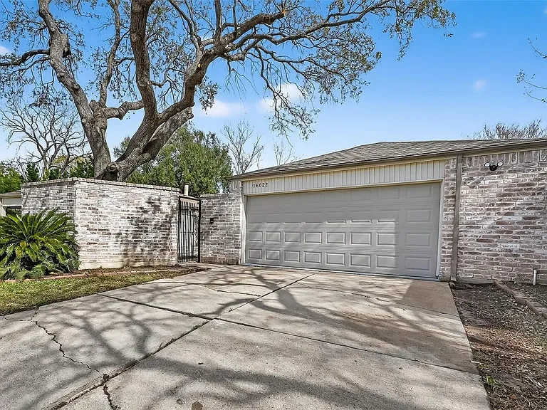 16022 Glen Mar Dr, Houston, TX 77082